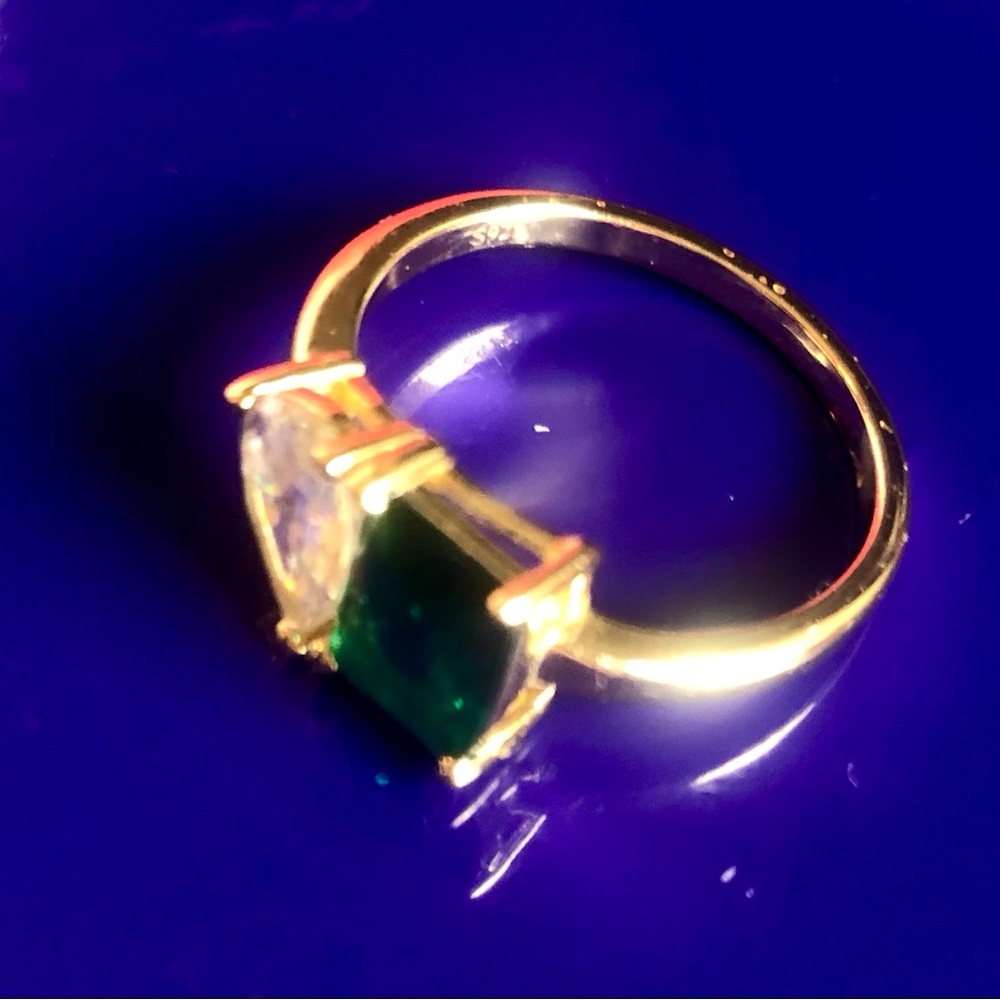Gold Tone Two-Stone Heart & Emerald-Cut Ring - Green & Clear Rhinestones. NEW!